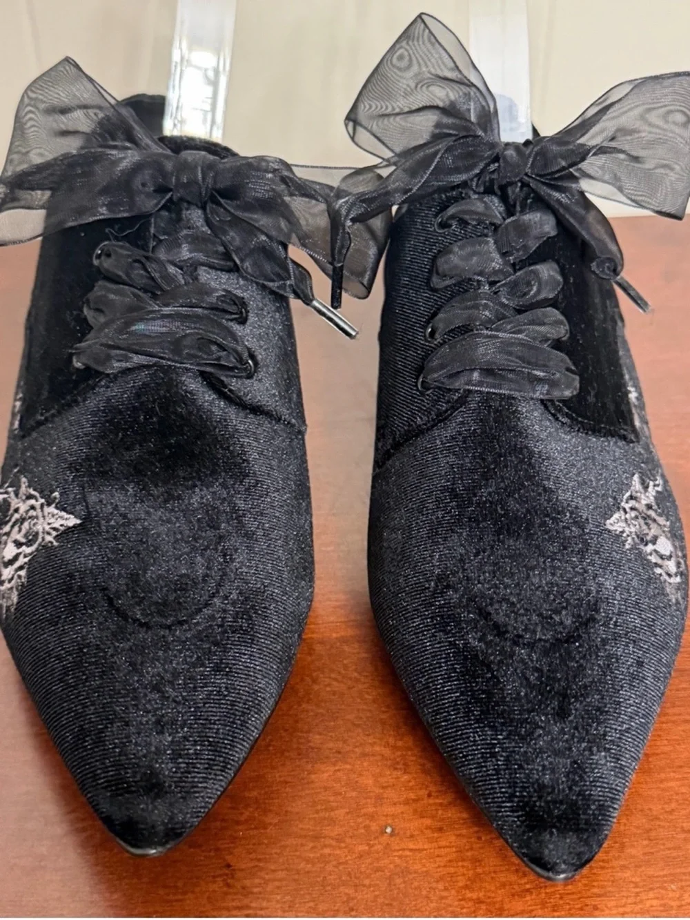 Lively Ghosts x Strange Cvlt NIGHTFALL FLATS Black Velvet Rose Lace-Up Oxfords - Picture 4 of 9